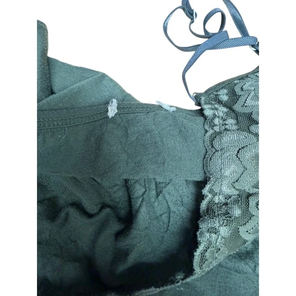 Dk Green Lace Trim Cami Slip Top‎ Sleeveless Adjustable Straps Textured NO TAG